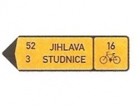 IS 19d - Směrová tabule pro cyklisty (s dvěma cíli)