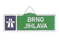 IS 1b - Směrová tabule pro příjezd k dálnici (s dvěma cíli)